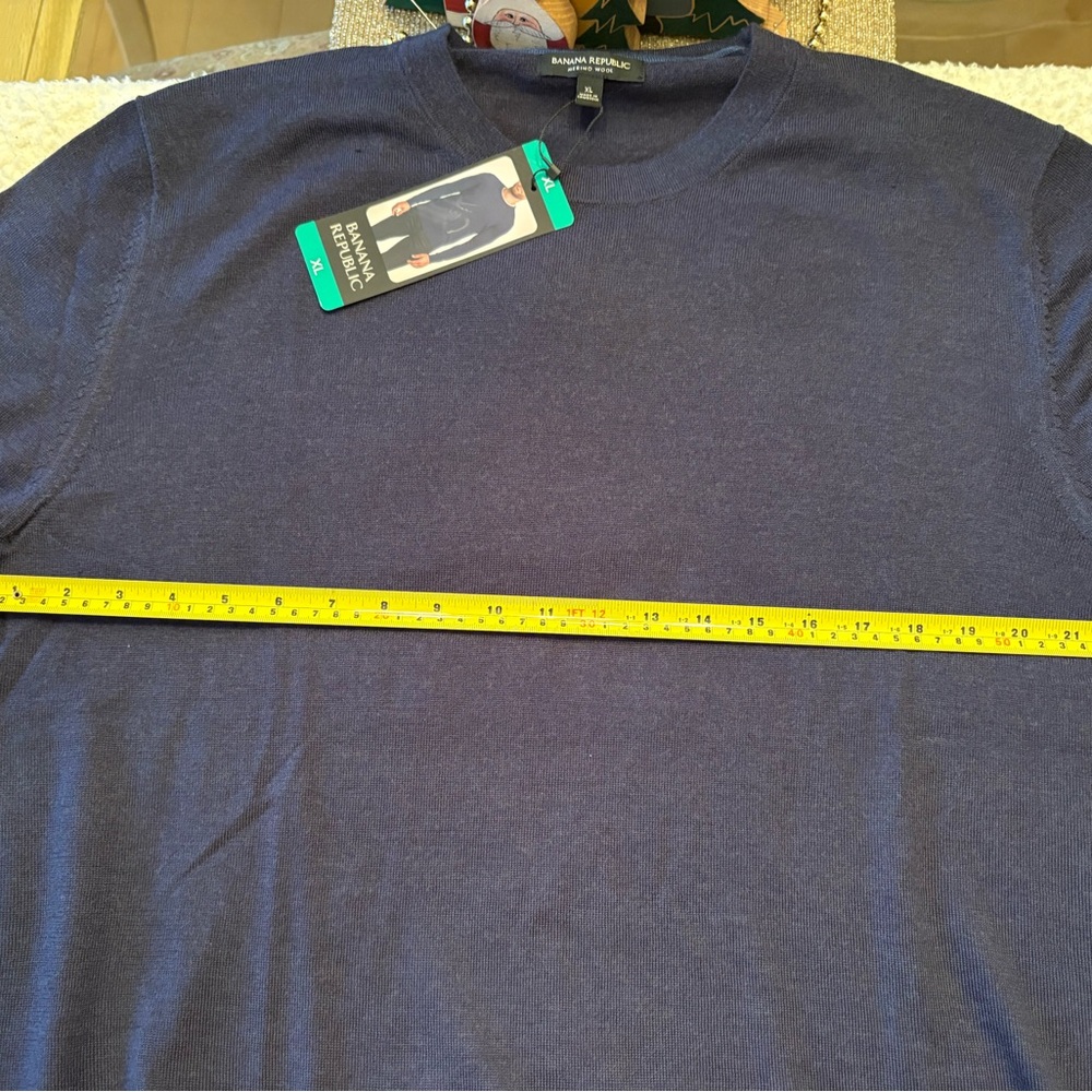 Banana Republic Men's Deep Blue Merino 100% WOOL Sweater | - Picture 9 of 12